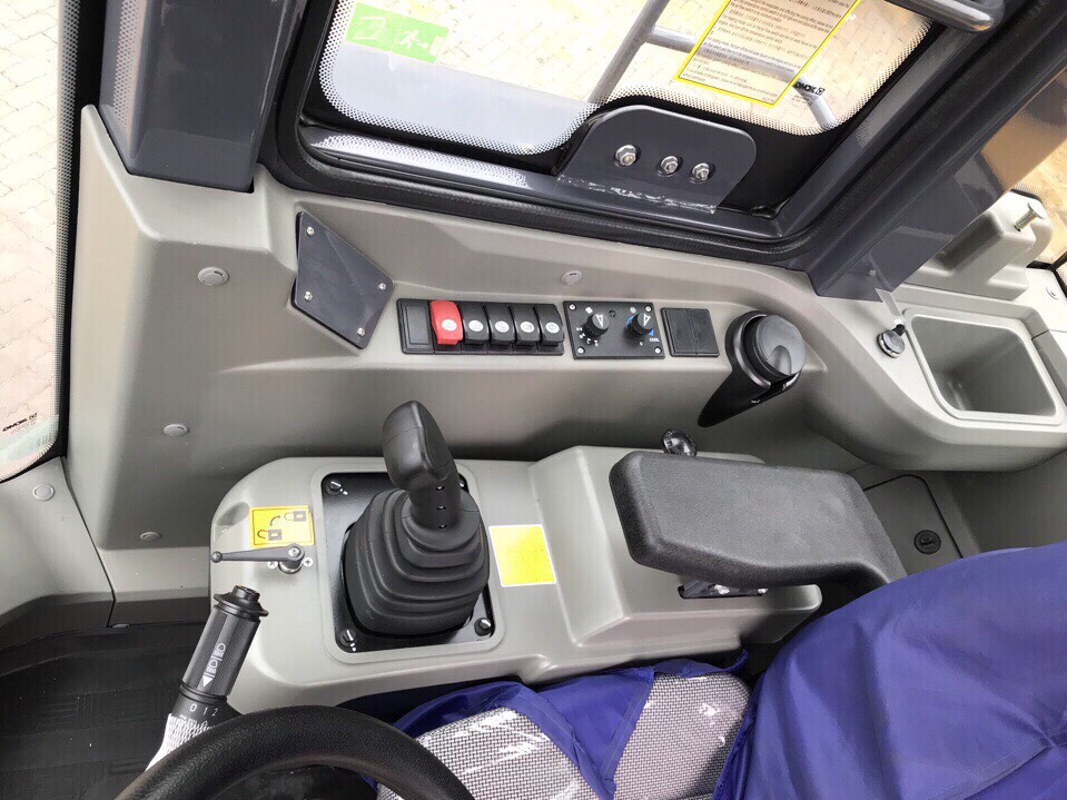Máy xúc lật XCMG LW500KN