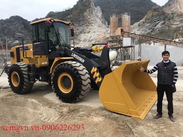 Máy xúc lật XCMG LW500KN 